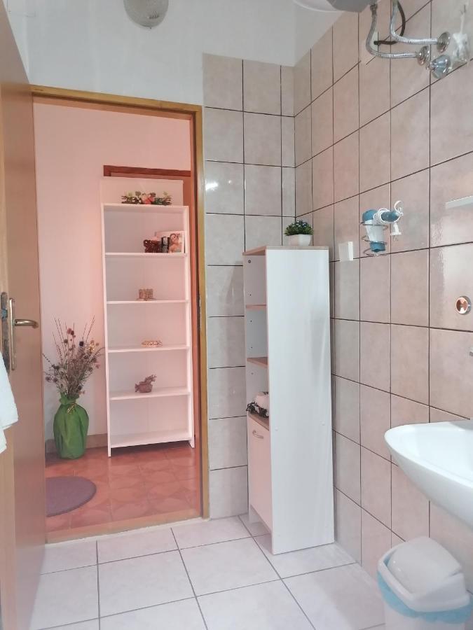 Guest House Pamela Senj  Ngoại thất bức ảnh